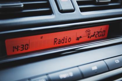 Radio-commercial Radio-commercial